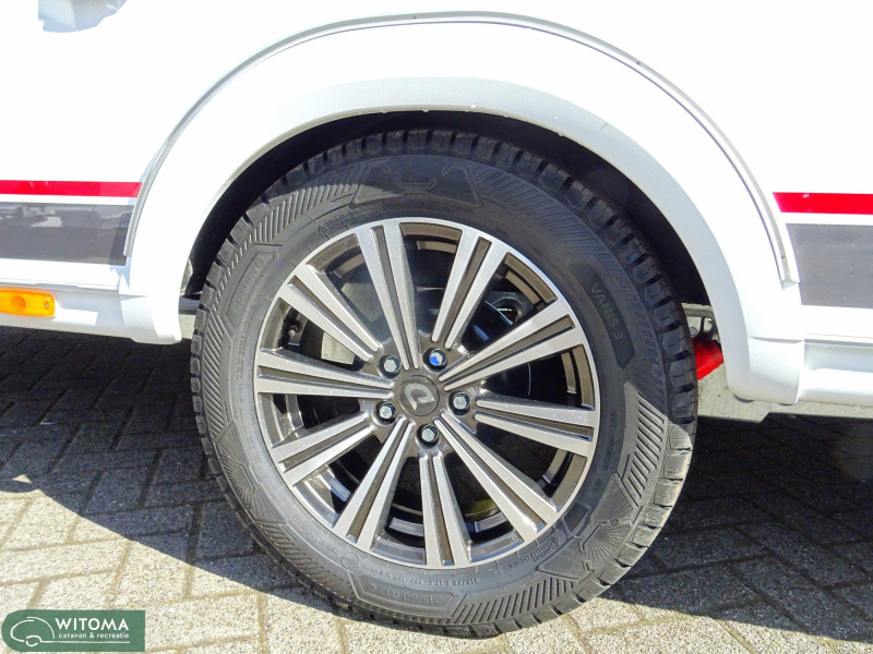 Dethleffs Nomad 460 EL € 8.304,- voordeel !  foto: 23