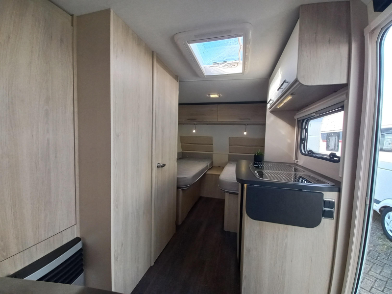 Caravelair Antares Style 450 mover-voortent-luifel  foto: 8