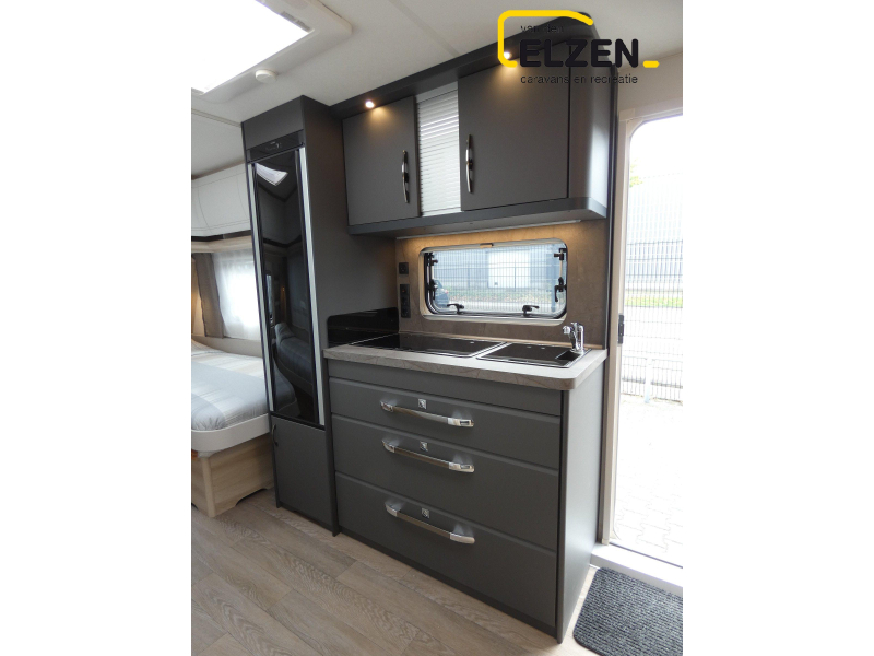 Hobby De Luxe 495 UL White Edition Actiepakket  foto: 4