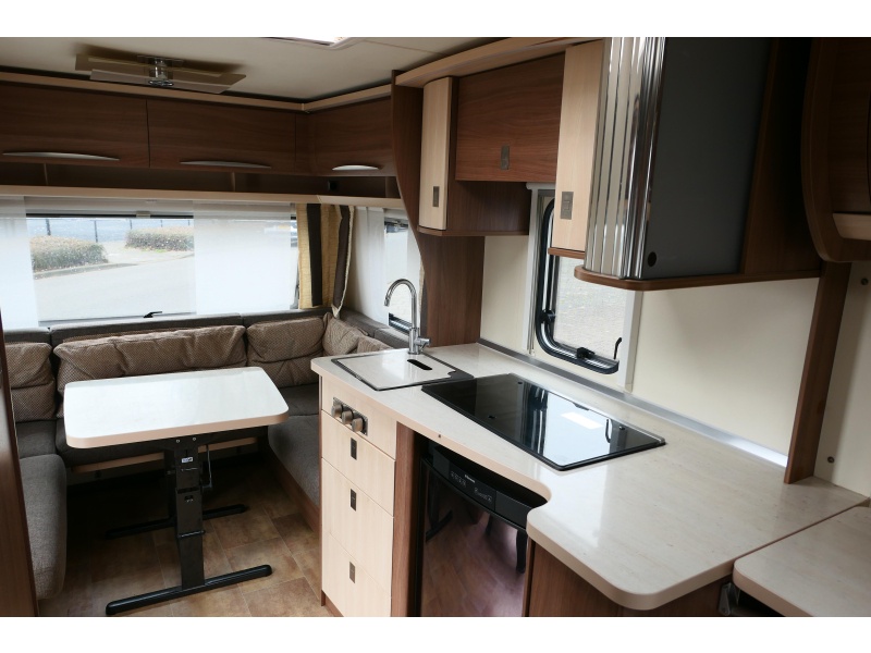 Bürstner Averso 460 TS mover, luifel en voortent  foto: 8