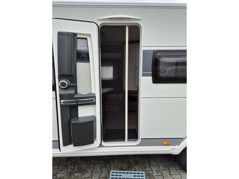 Hobby De Luxe 495 UL Enkele bedden-Mover-Airco  foto: 17