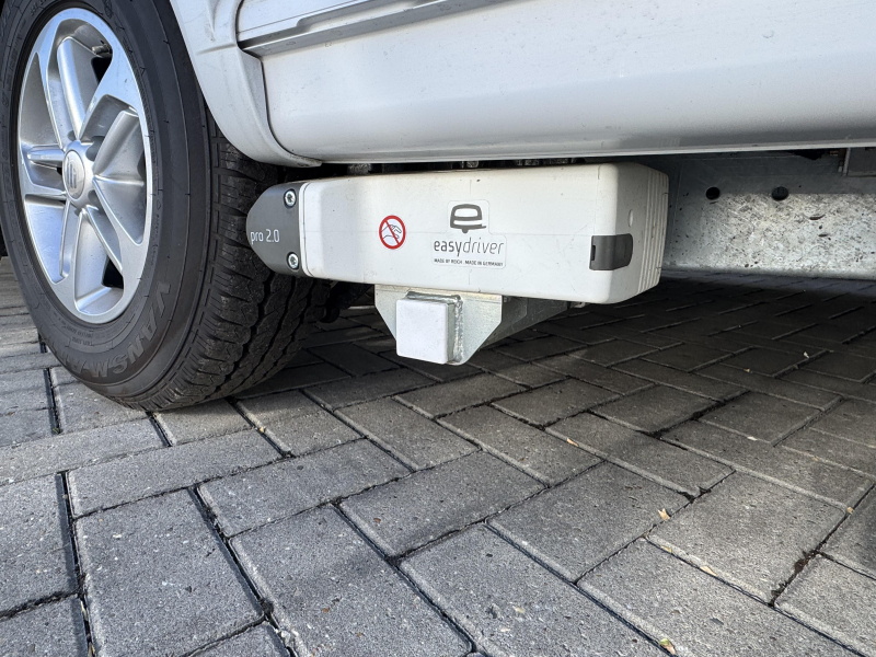 Eriba Nova 480 Mover en E&P levelsysteem  foto: 21