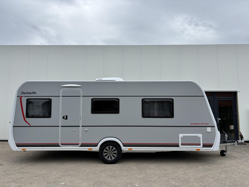 Dethleffs Summer Edition 530 DR 2027 airco+vloerverw.  foto: 2
