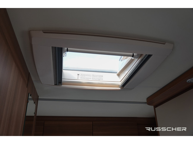 Weinsberg CaraOne 420 QD Caravan | Go2 Mover | Schotel | Kachel | Douche | Toilet | Luifel | Voortent | Fietsendrager foto: 17