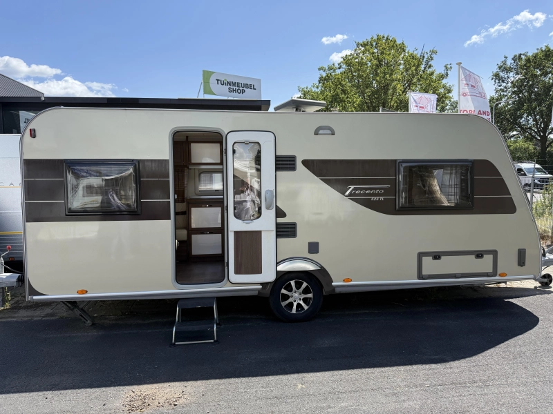 Bürstner Trecento 525 TL 2 BEDDEN RONDZIT TOPSTAAT  foto: 20