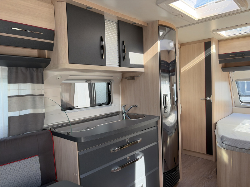Hobby De Luxe Edition 460 UFE Mover/Fietsdrager  foto: 6