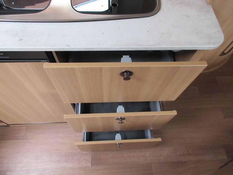 LMC Style Comfort 440 D MOVER AIRCO THULE CASS.  foto: 11