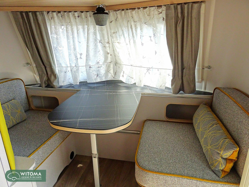 Eriba Touring Urban 542 over complete uitvoering  foto: 4