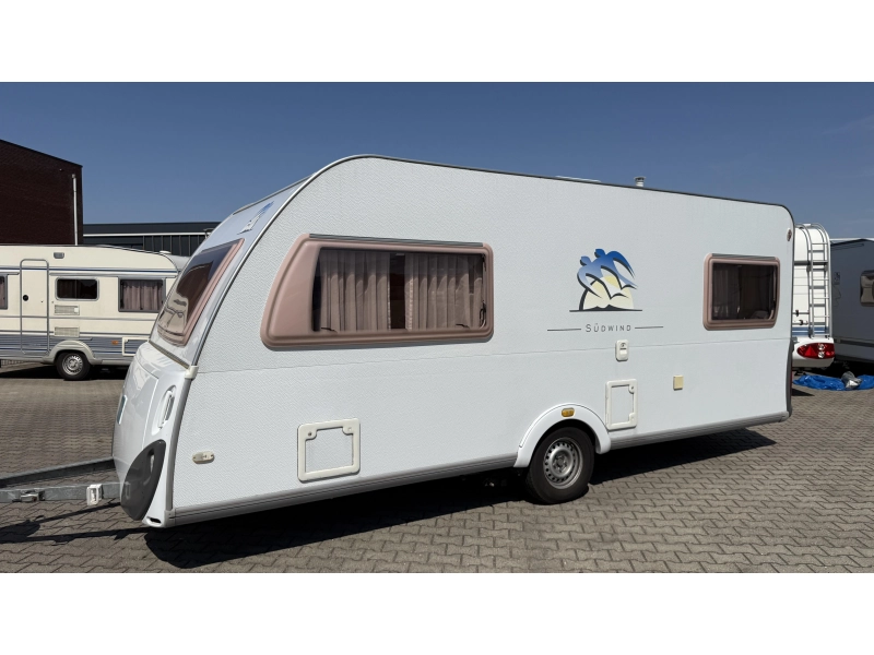 Knaus Sudwind 500 EU enkele bedden rondzit  foto: 15