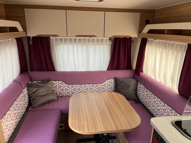 Weinsberg 450 Fu Topstaat! Frans bed , Mover !Bovag keuring