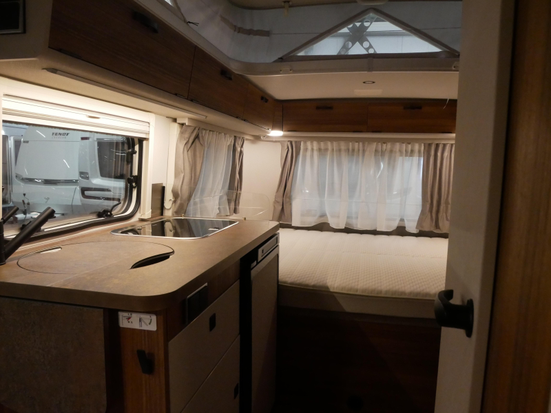 Eriba Touring 530 Gratis mover en luifel  foto: 6
