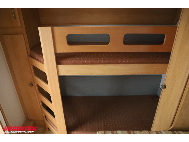 Hobby 30S Excellent Easy Mover Airco Frans bed Dwars stapelbed Middenkeuken foto: 13