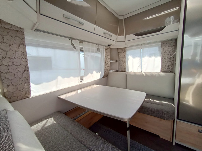 Dethleffs Nomad Avantgarde 460 EL foto: 6