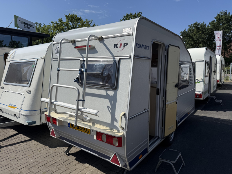 Kip Kompakt 37 EKV LANGSLAPER TOILET LUIFEL  foto: 2