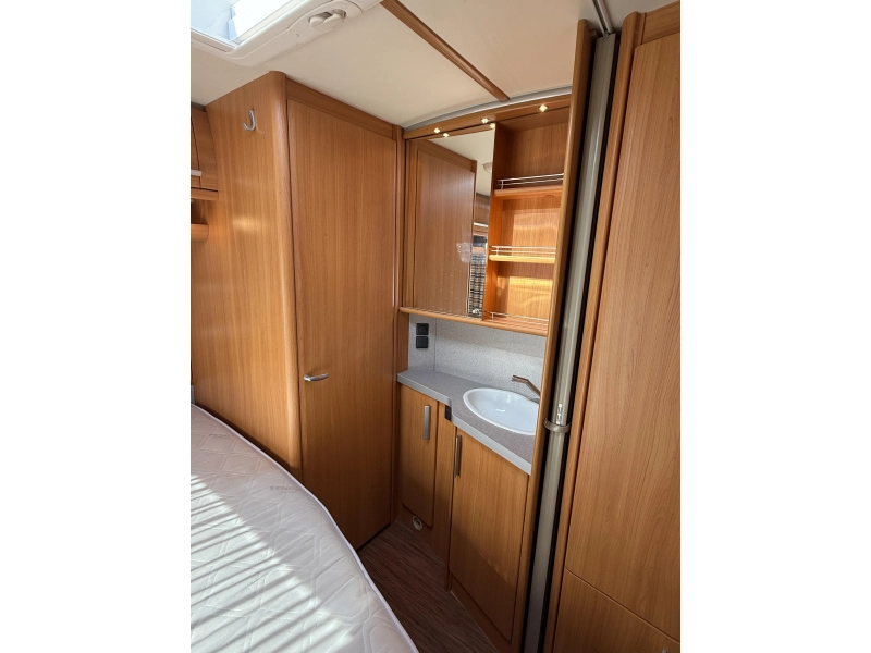 Fendt Saphir 510 TFB frans bed rondzit toilet  foto: 12
