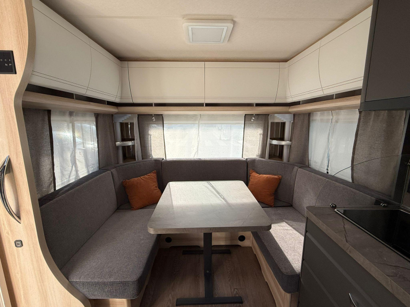 Hobby De Luxe 460 UFE Nieuw | Actie model 2026  foto: 11