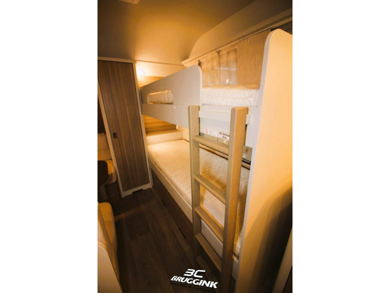 Bürstner Averso Plus 510 TK STAPELBEDDEN + HEFBED 7 P  foto: 7