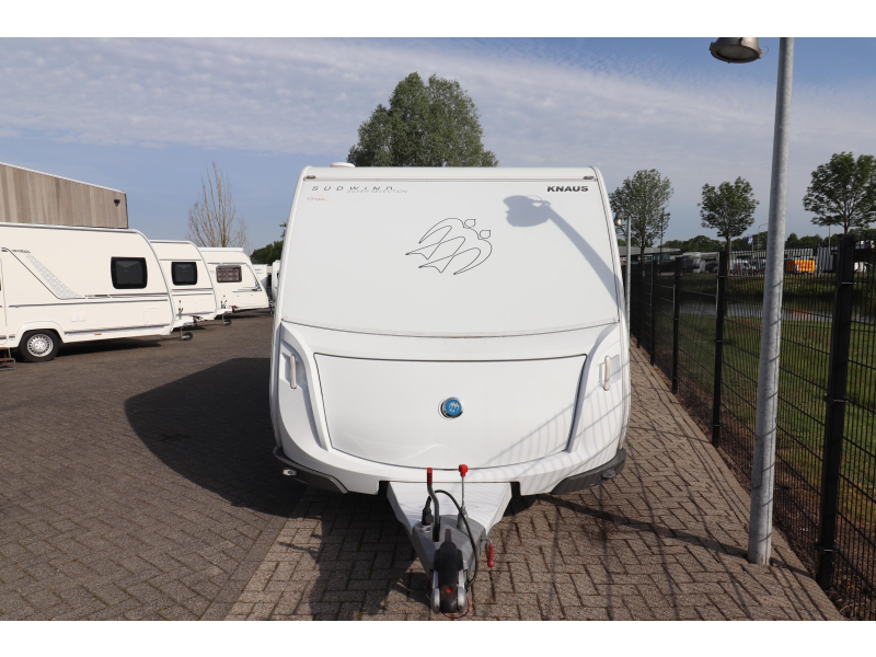 Knaus Sudwind Silver Selection 450 FU Mover Vloerverwarming  foto: 5