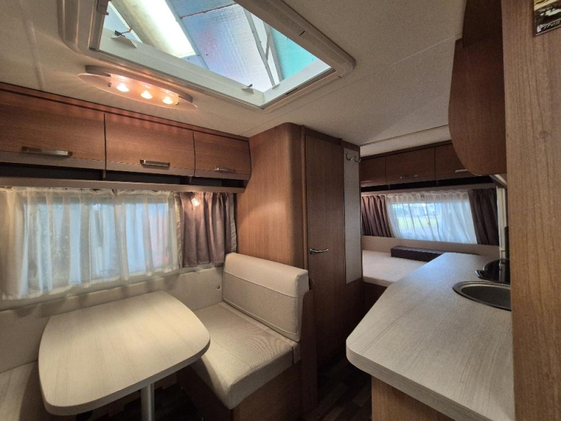 Knaus Sport 420 QD Nieuwe mover! Zakluifel  foto: 6