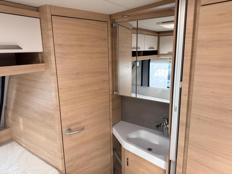Knaus Sudwind Black Selection 450 FU  foto: 7
