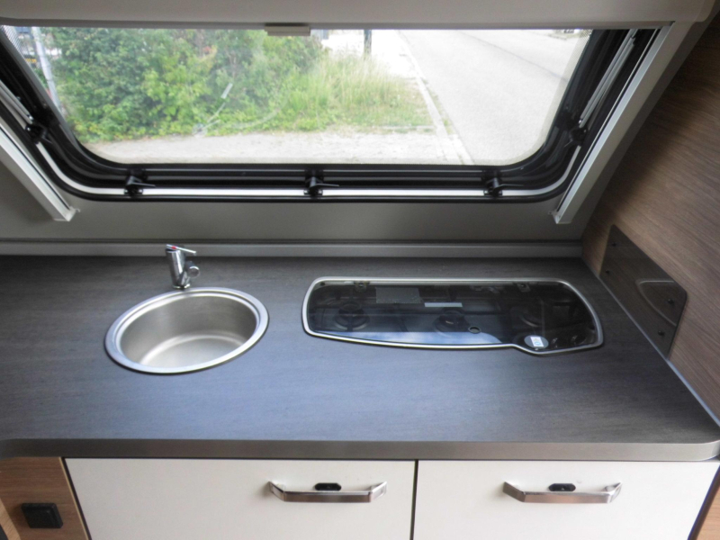 Weinsberg CaraOne 390 PUH Hefbed, mover!  foto: 4