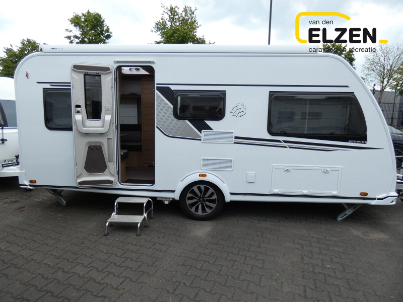 Knaus Sudwind 60 Years 500 EU mover, luifel, fietsendr.  foto: 3
