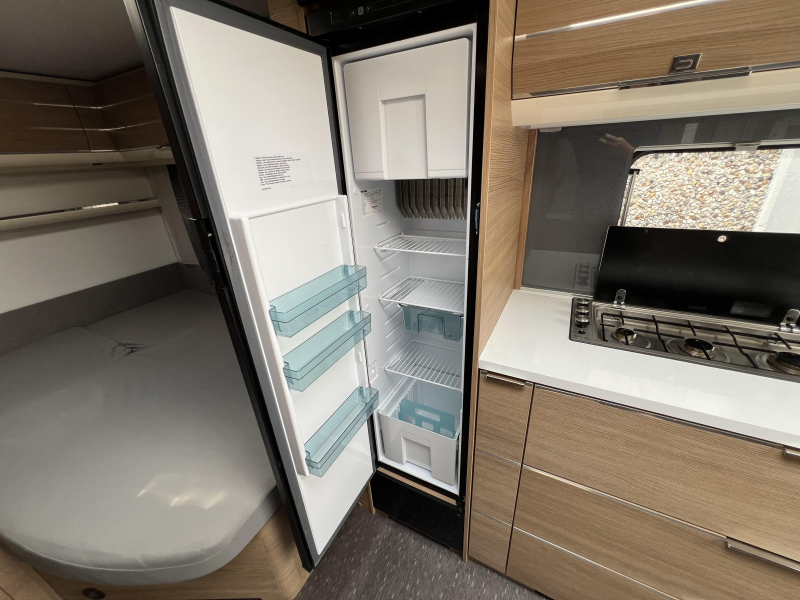 Adria Adora 512 UP Thule Luifel Mover Volaut  foto: 9