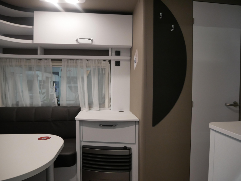 Dethleffs C'Go 475 EL GRATIS mover en luifel 
