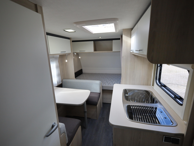 Caravelair Alba Family 466 Stapelbed én vast bed  foto: 4