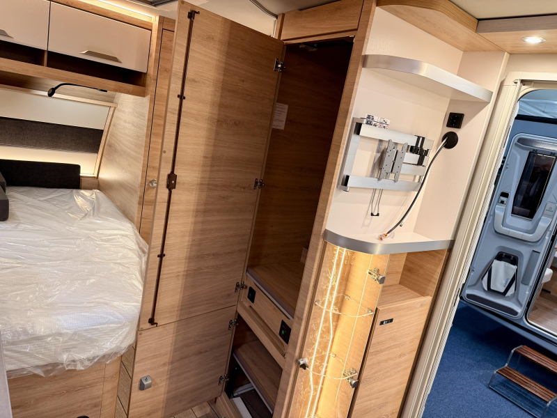 Knaus Sudwind Black Selection 450 FU model 2027  foto: 23