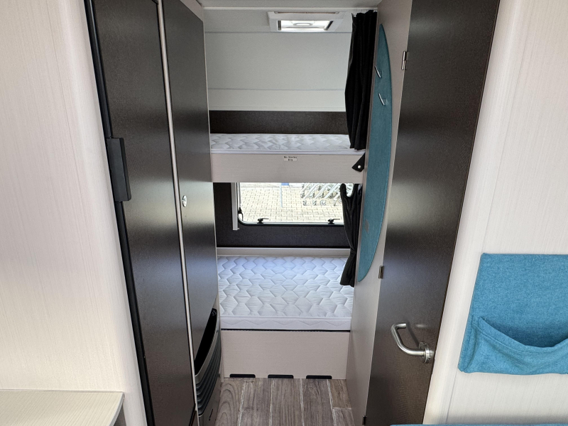 Dethleffs C'Go 495 QSK Stapelbed-Mover-Luifel  foto: 11