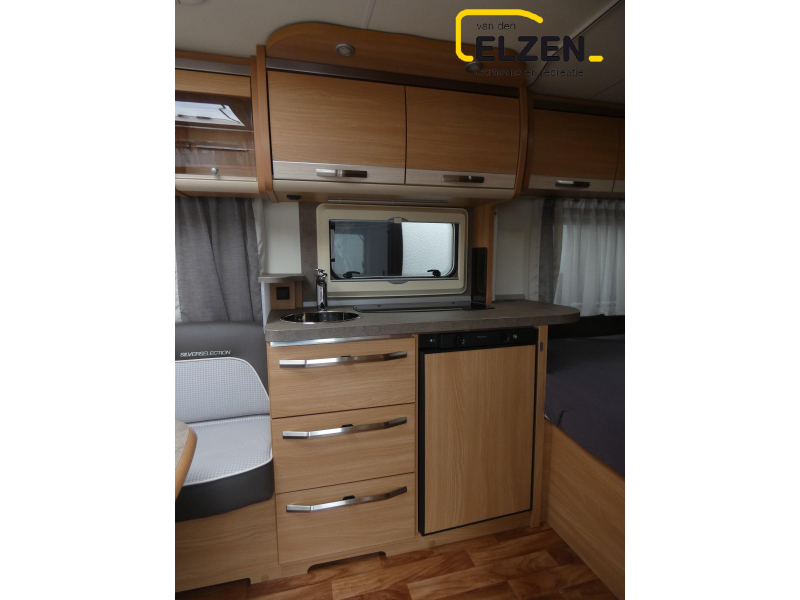 Knaus Sudwind Silver Selection 450 FU Mover, E&P levelsysteem  foto: 3