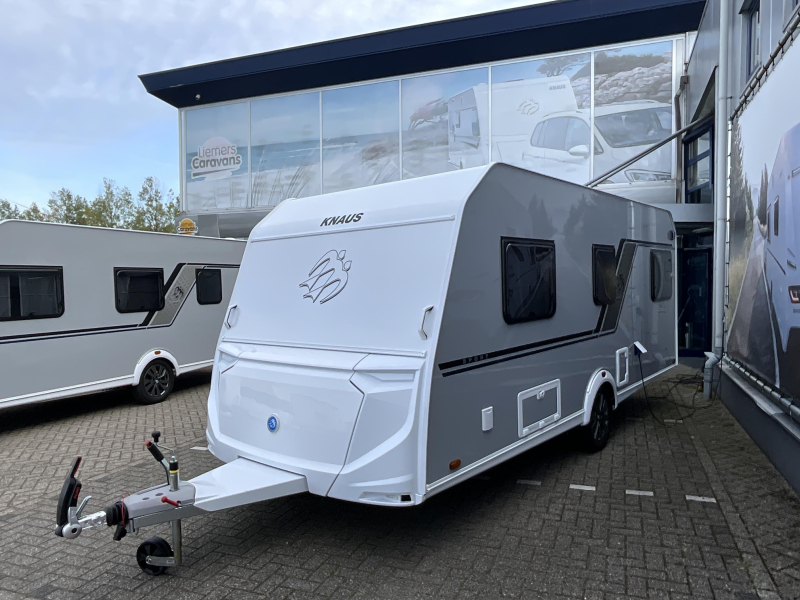 Knaus Sport Platinum 500 EU ENKELE BEDDEN-VLOERVERW  foto: 2