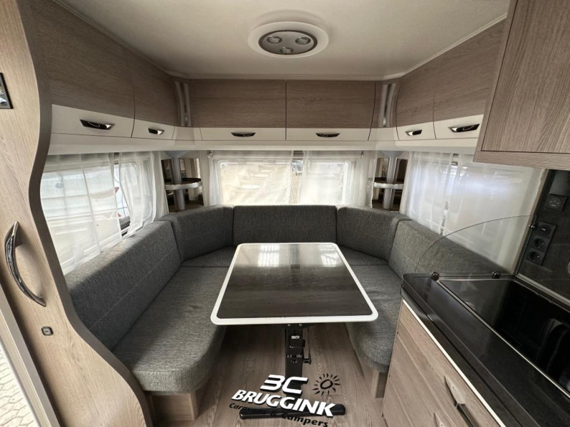 Hobby Prestige 540 UL ENKEL BED MOVER LUIFEL  foto: 2