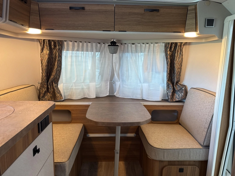 Eriba Touring 310 Legend Ventura Carrarawit 