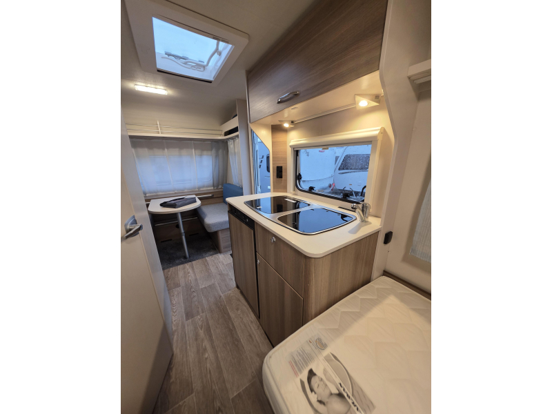 Dethleffs C'Joy 460 LE Enkele Bedden TENT 2017  foto: 13