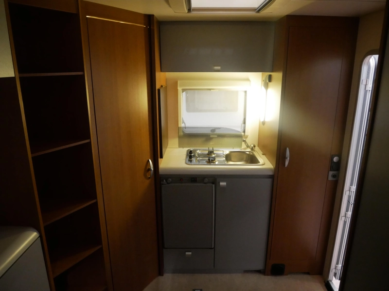 Knaus Deseo Transport Incl. Walker voortent 