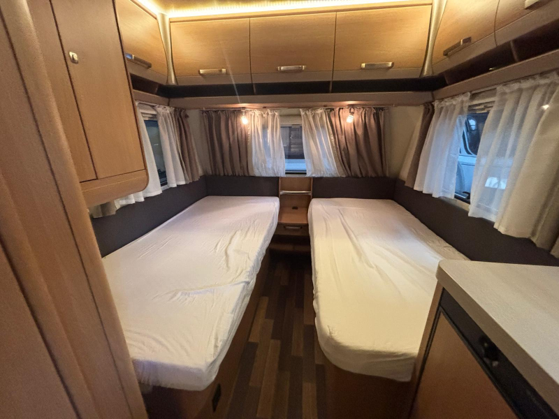 Knaus Sport 460 UE mover, voortent, luifel  foto: 12