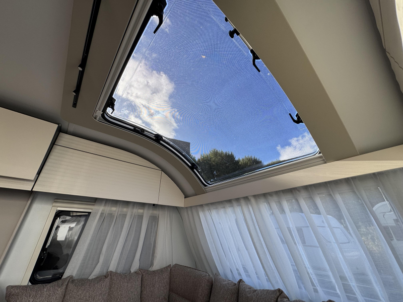 Adria Adora 613 UT Alde verwarming  foto: 3
