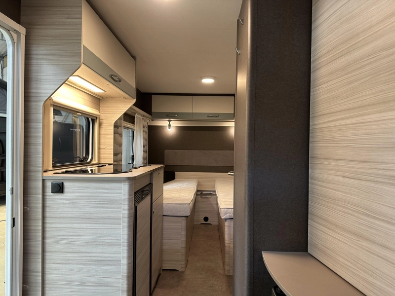 Dethleffs C'Joy 460 LE voortent | ex-verhuur  foto: 20