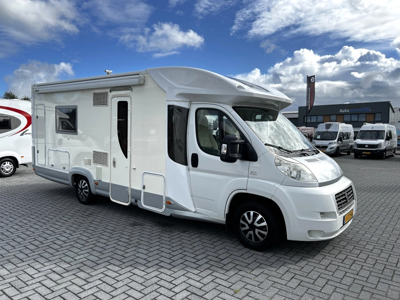 Elnagh Prince 590 L Fransbed/2011/7.30m  foto: 1