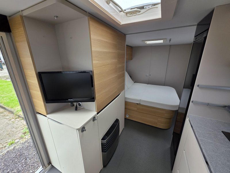 Adria Adora 613 UT Isabella voortent  foto: 11