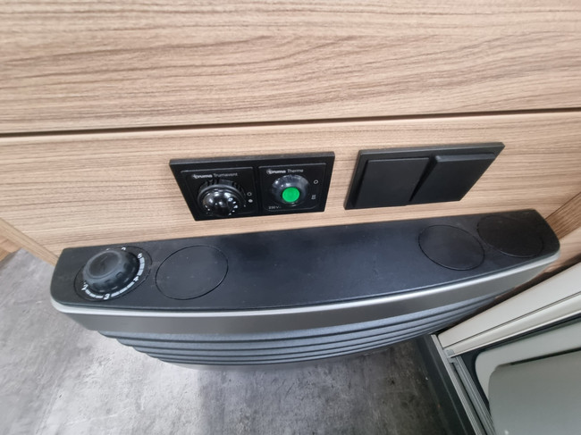 Dethleffs Camper 460 EL foto: 9