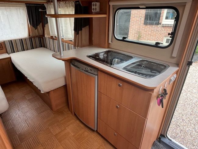 Caravelair 450 Ambiance Style Enkele bedden, rondzit, mover, lichtgewicht foto: 9