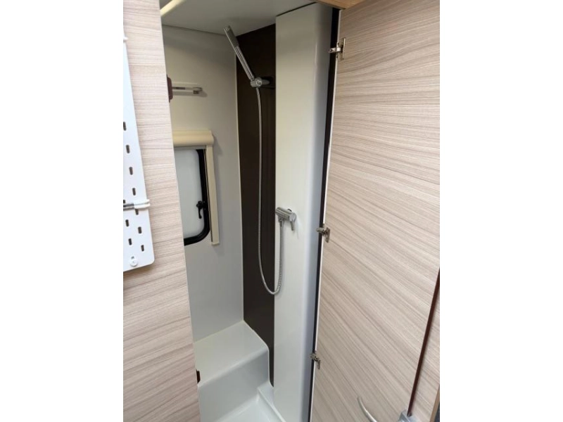 Adria Altea 492 LU Incl. Mover en Voortent  foto: 20