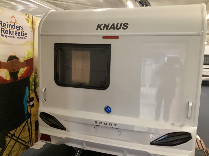 Knaus Sport 420 QD dwarsbed  foto: 17