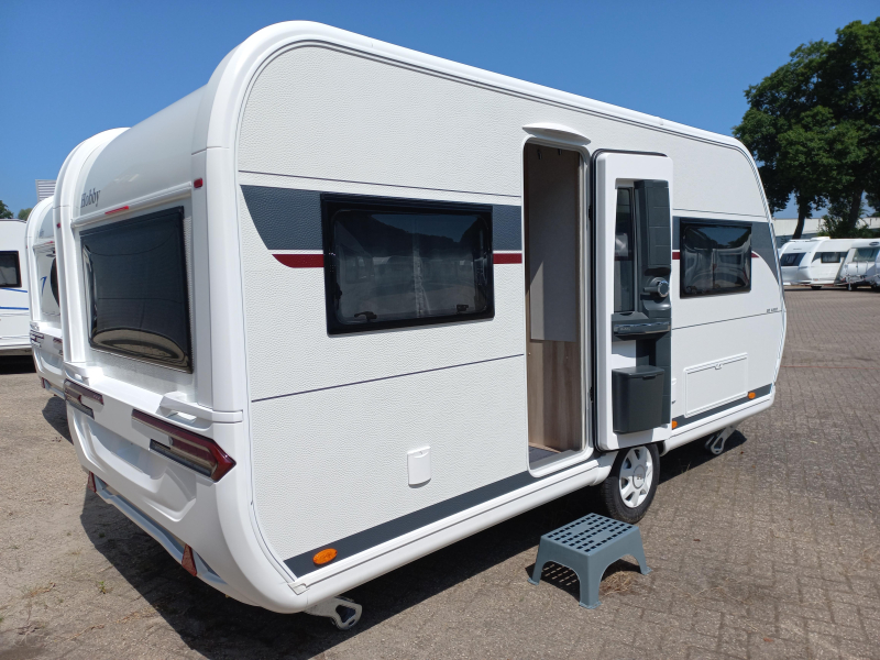 Hobby De Luxe 460 UFE 1500kg  foto: 1