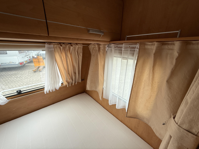 Caravelair Antares Luxe 400 Lichtgewicht 4 pers  foto: 8