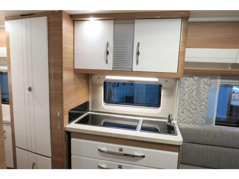 Hobby De Luxe 495 WFB MOVER+AIRCO+VOORTENT+FIET  foto: 8