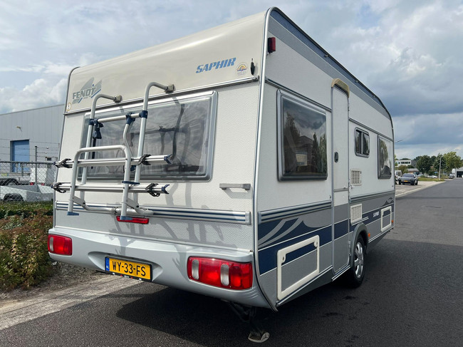 Fendt Saphir 470 | Fietsenrek | Rondzit | Vast bed | Voortent